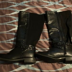 Knee high black boots size 9 wide calf